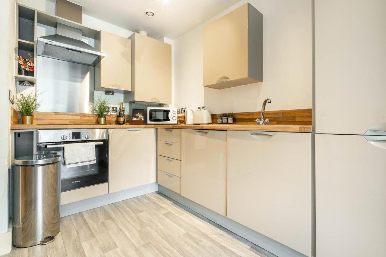 Haus City Centre Apartment - Fast Wifi - Smart Tv Бирмингем Экстерьер фото